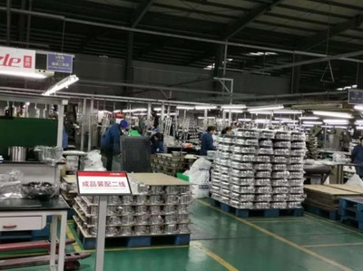 上?！叭蛐缕肥装l地”雙輪驅動 本土品牌發力與軟件銷售新浪潮